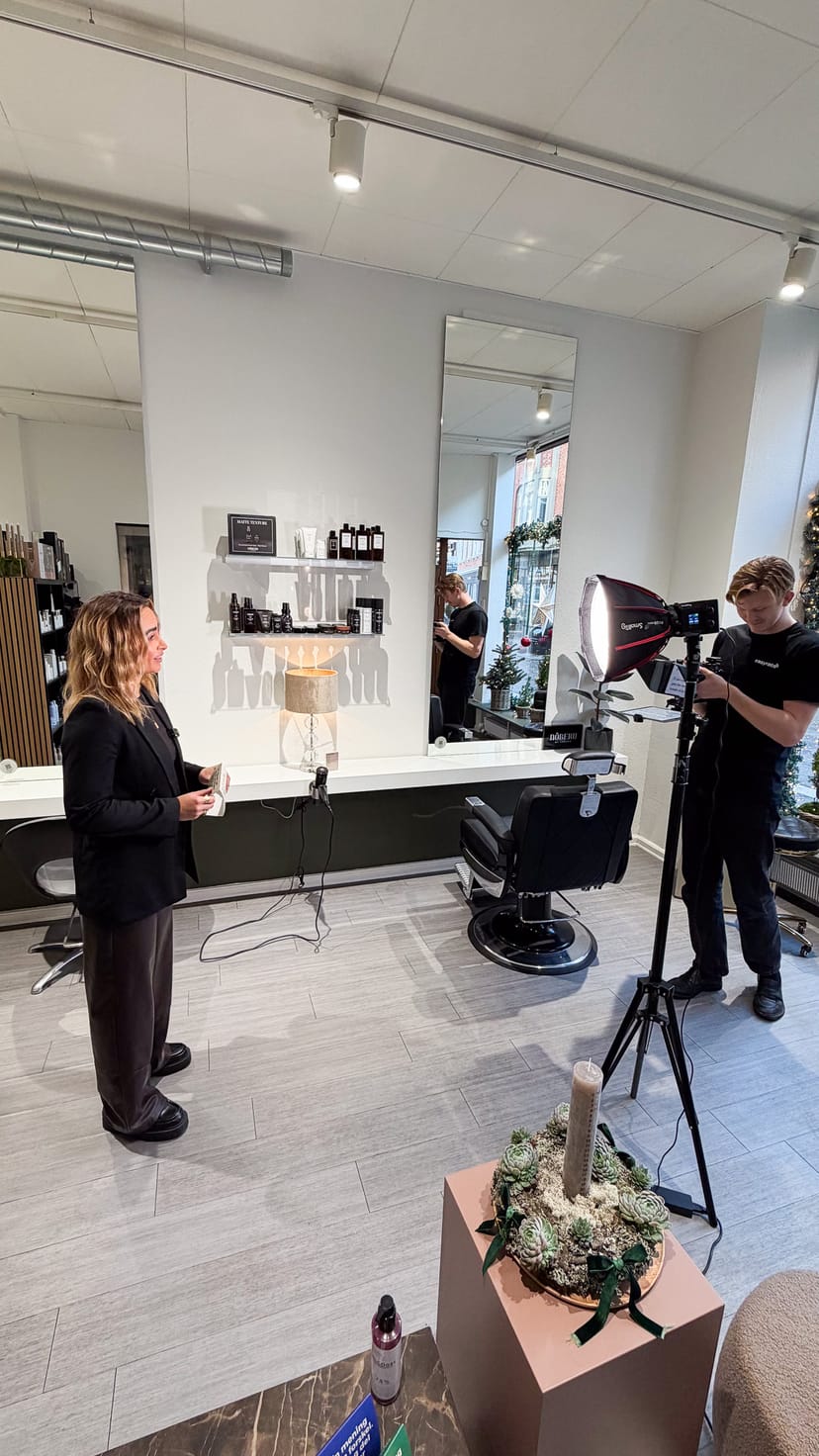 Behind the scenes 10